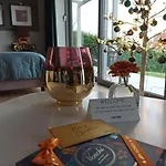 The House 4*