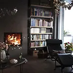 The House ベッド・アンド・ブレックファスト