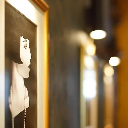 Panzió The House Viverone